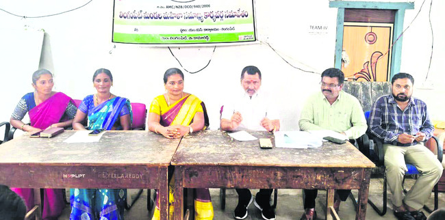 సామాజిక అంశాలపై అవగాహన 
1