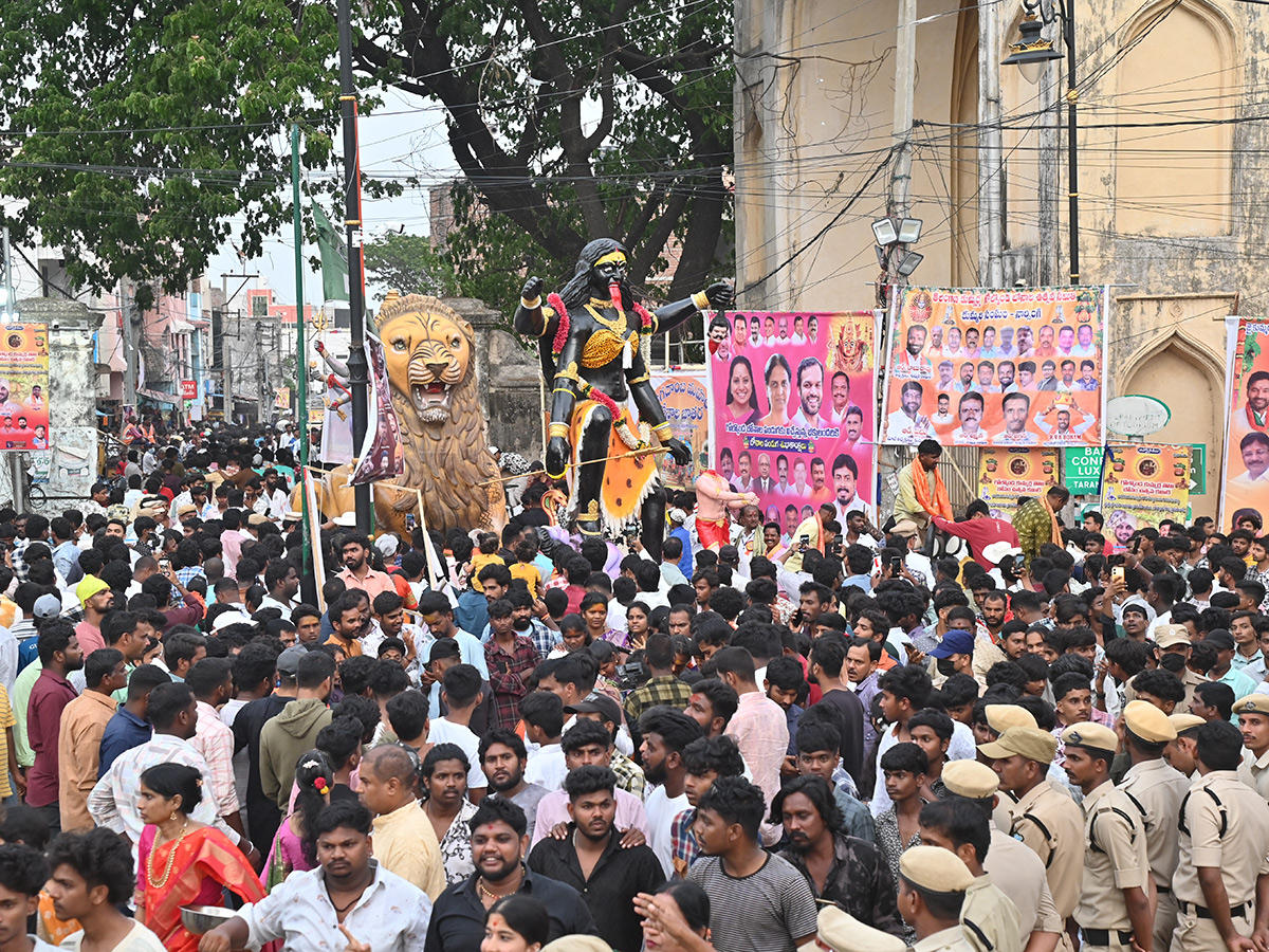 Bonalu 2025 Festival Begins in Telangana Photos16
