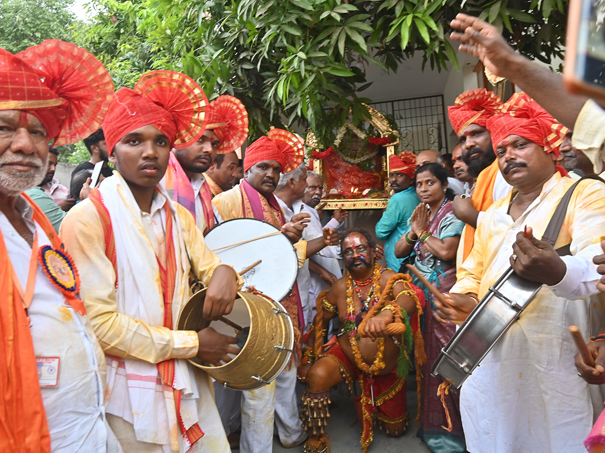 Bonalu 2025 Festival Begins in Telangana Photos18