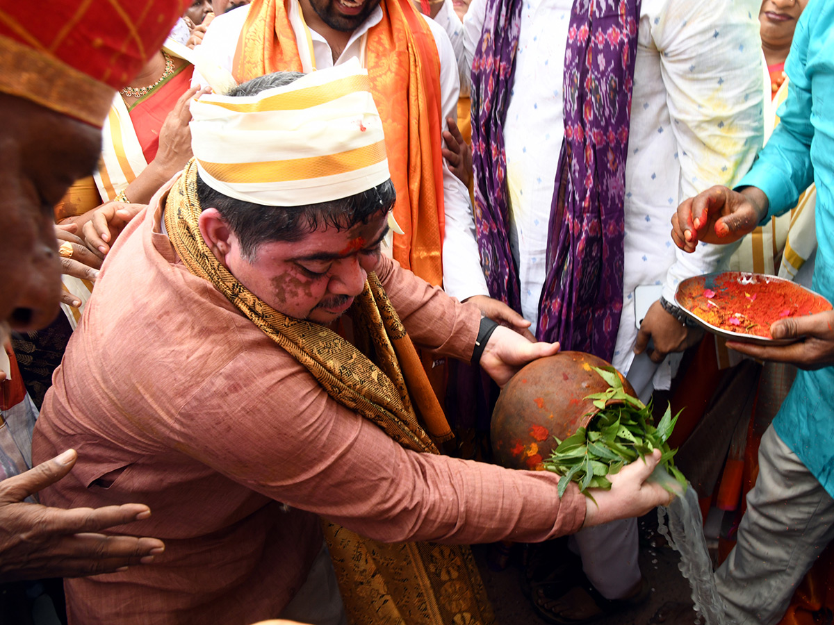 Bonalu 2025 Festival Begins in Telangana Photos23