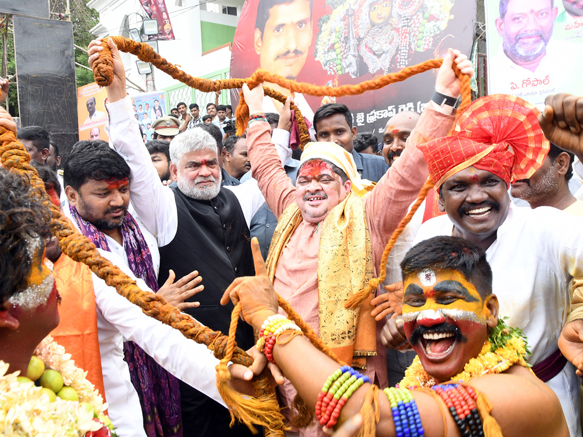 Bonalu 2025 Festival Begins in Telangana Photos25