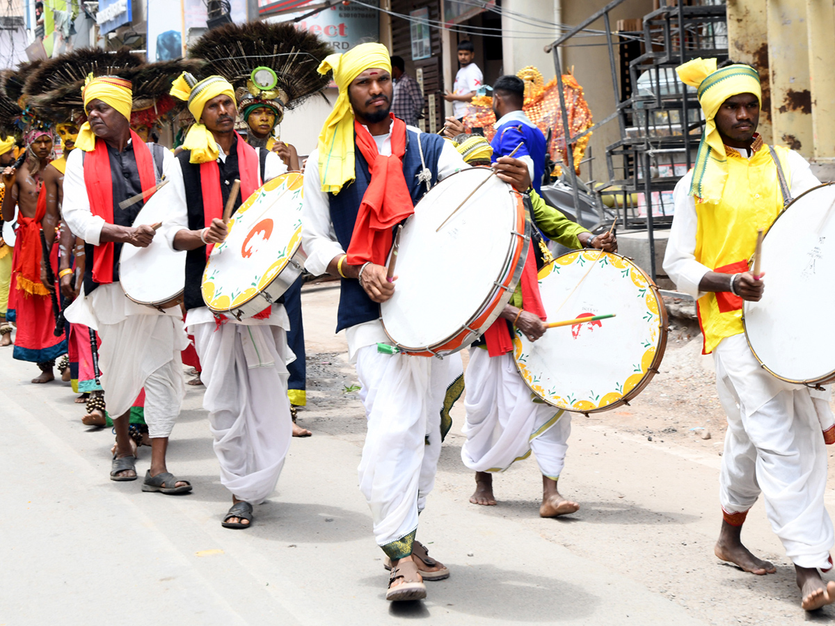 Bonalu 2025 Festival Begins in Telangana Photos5