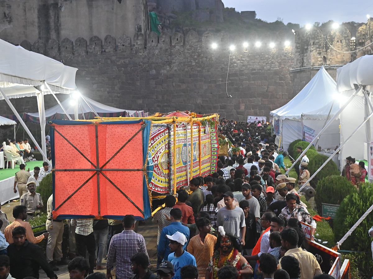 Bonalu 2025 Festival Begins in Telangana Photos9