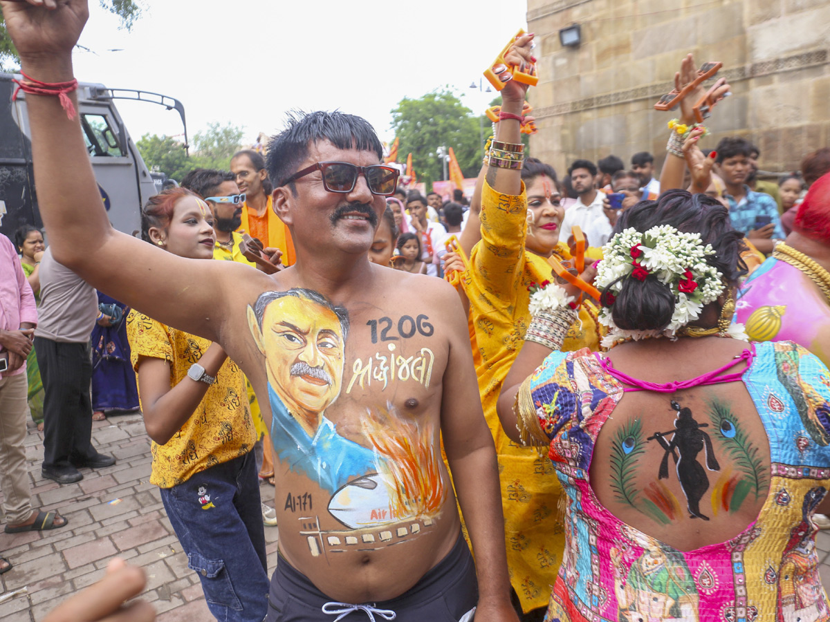 Devotees Gather For Grand Rath Yatra Of Lord Jagannath In Puri Photos3