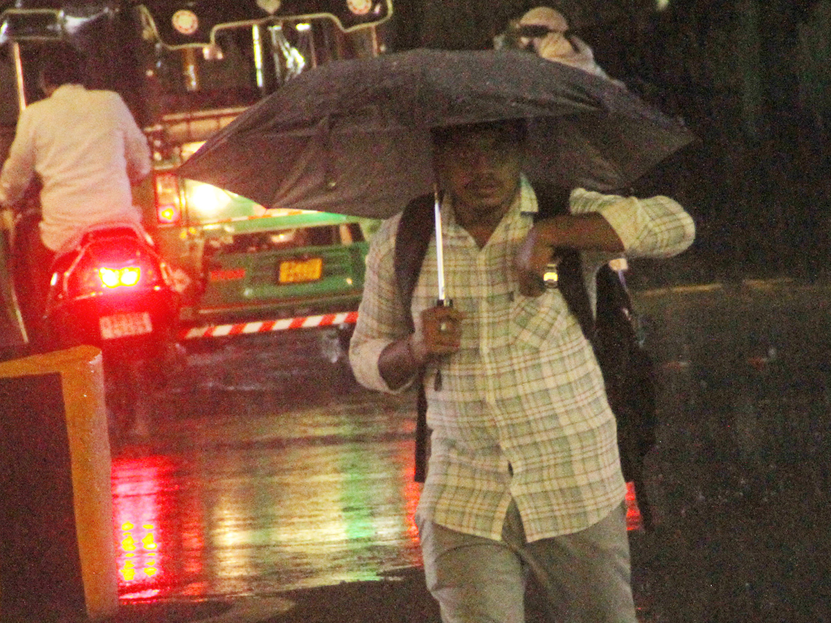 heavy rain in vijayawada photos5