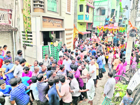 జనం మధ్య జగన్నాథుడు 1