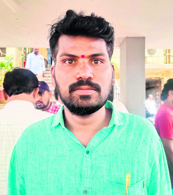 ప్రైవేటు దిగిరాక.. అడ్మిషన్లు అందక!1