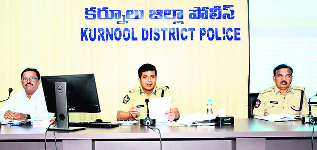 నేరాల నియంత్రణకు ‘చెక్‌ డివైజ్‌’1