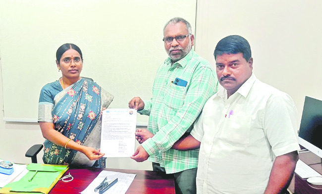 రాష్ట్రస్థాయి పోటీలకు తరలిన క్రీడాకారులు
2