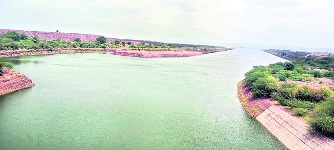 సీమ రైతులపై చంద్రబాబుది కపట ప్రేమ 1
