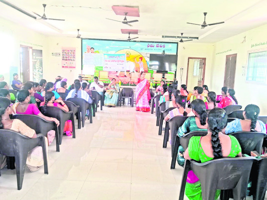 షెడ్డు నిర్మాణానికి భూమిపూజ  2