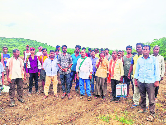 ‘మా భూములు మాకు కావాలి’ 1