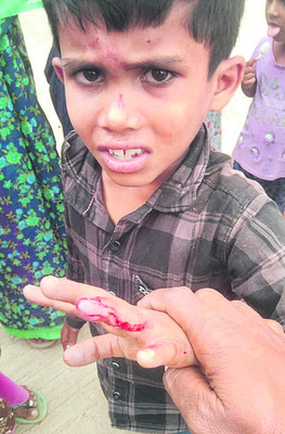 ప్రభుత్వ పాఠశాల స్థలంలో ఇళ్ల నిర్మాణం 1