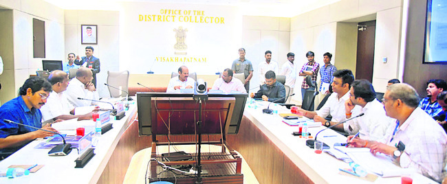ఇళ్ల నిర్మాణాలకు రూ.3,200 కోట్లు1