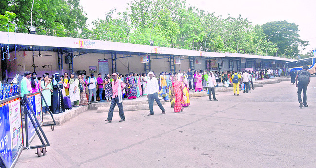 ఇంకా పునాదుల్లోనే! 1