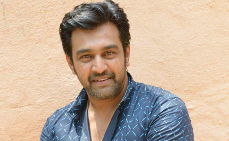 Celebrities, Actresses and Actors died young from heart issues: Photos10