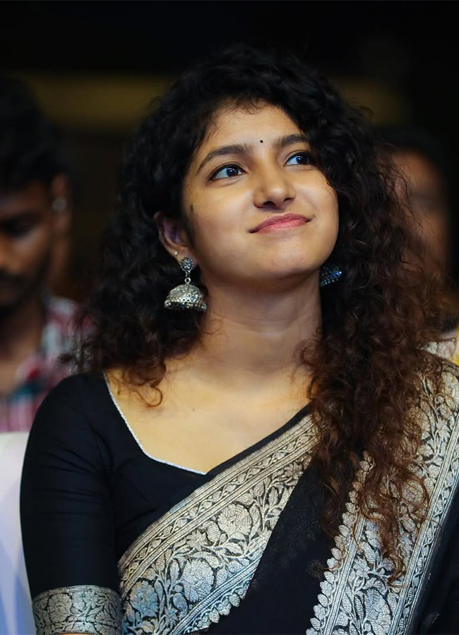 Actress Meetha Raghunath Latest Photos10