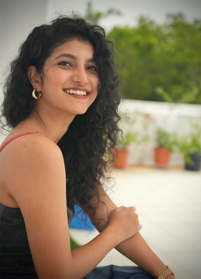 Actress Meetha Raghunath Latest Photos11