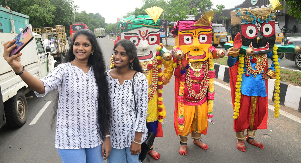 Jagannath Rath Yatra 2025 in Visakhapatnam Photo Gallery22