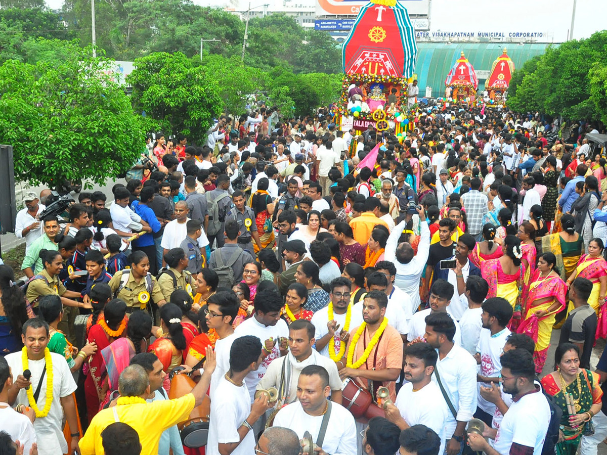 Jagannath Rath Yatra 2025 in Visakhapatnam Photo Gallery6