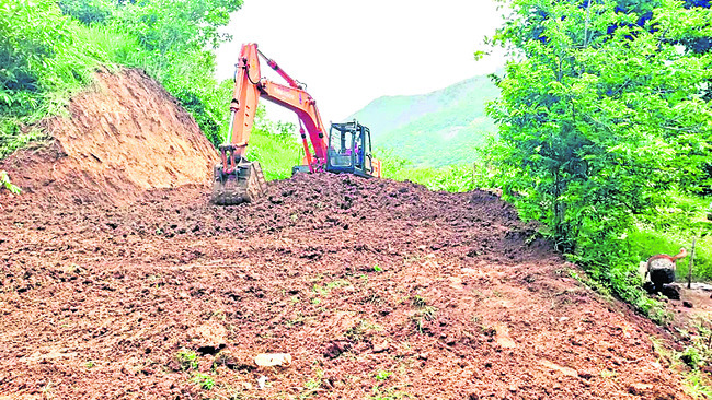 బడి కష్టాలపై కదలిక 3