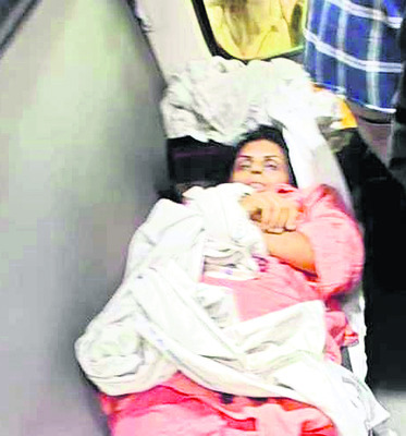 ఢిల్లీలో శిక్షణకు వజ్రకరూరు సర్పంచ్ 1