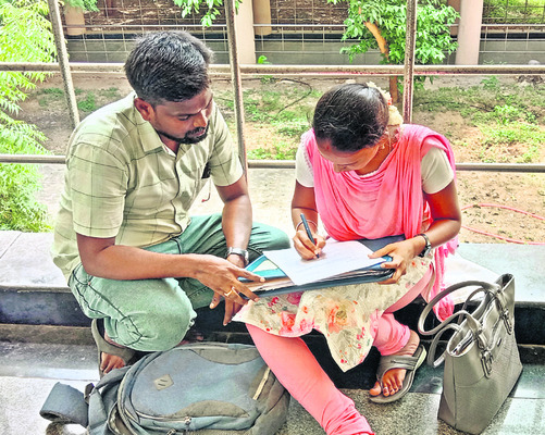 ●కనీస వసతులు కరువు3