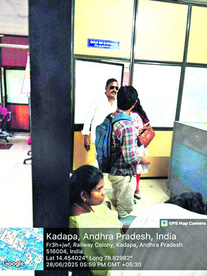 ●కనీస వసతులు కరువు2