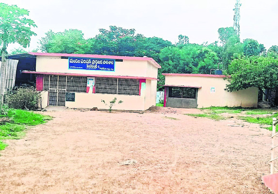 శంబరలో 2,399 బస్తాల ఎరువు సీజ్‌ 3