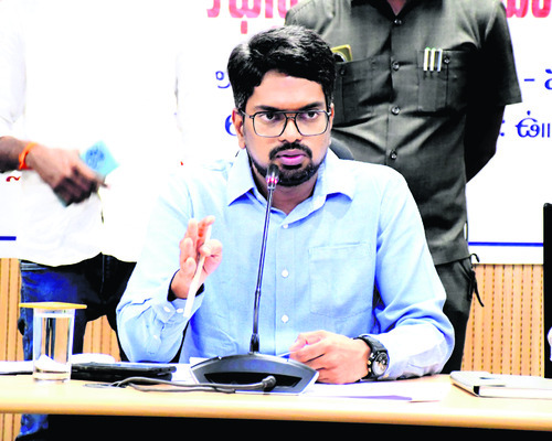 బోనస్.. బకాయి 4