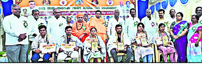 మానవతా విలువలు పెంచుకోవాలి1