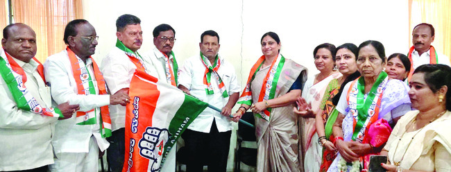 పార్టీని మరింత బలోపేతం చేద్దాం 2