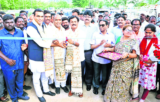 మినీ శిల్పారామంతో భక్తులకు ఆహ్లాదం1