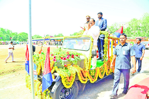 అవతరణోత్సవం..1