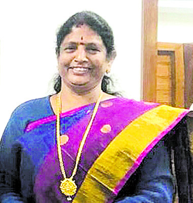 ఫ్రీ బస్సు.. హోల్డాన్‌1