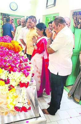 చిరంజీవిని కుమారి మృతికి ప్రముఖుల సంతాపం 1