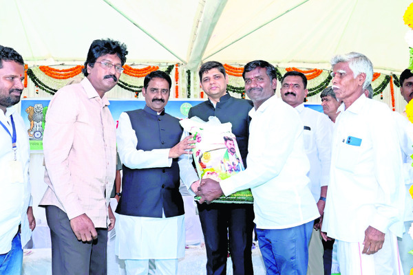 అగ్రస్థానమే లక్ష్యం9