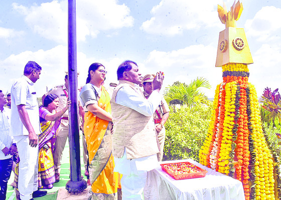 సంక్షేమంలో ముందంజ1