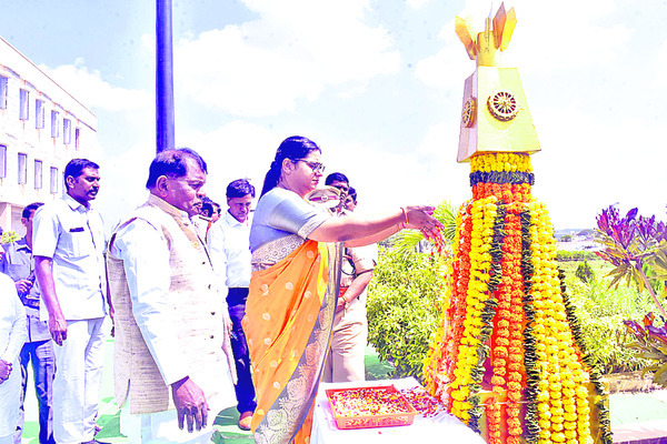 సంక్షేమంలో ముందంజ9