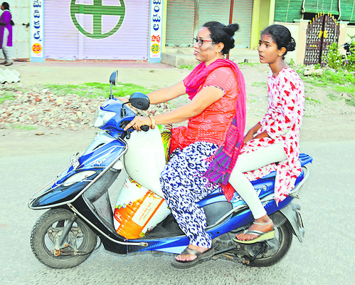 కష్టాల మూట 1