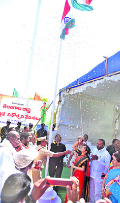 అమరుల త్యాగాలు మరువలేనివి 1