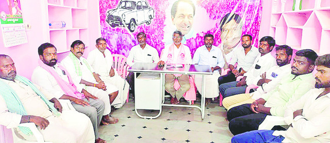 ఉత్తమ కార్యదర్శిగా నర్సింలు 1