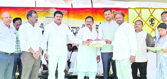 దుద్యాల్‌ తహసీల్‌కు అవార్డుల పంట 3