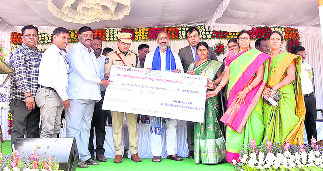 అభివృద్ధి.. సంక్షేమం5