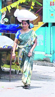 రెండో రోజూ అవే అవస్థలు 2