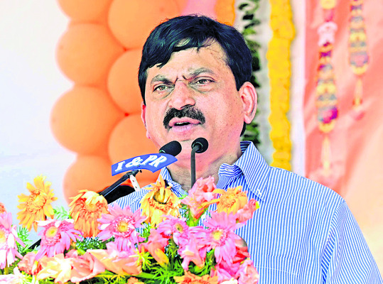 రెండో రాజధానిగా4