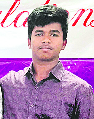 జేఈఈ అడ్వాన్స్‌డ్‌ ఫలితాల్లో మెరిసిన గిరిపుత్రులు  
4