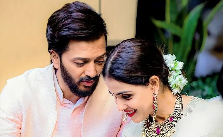 Genelia and Riteish Deshmukh cutest couples Photos5