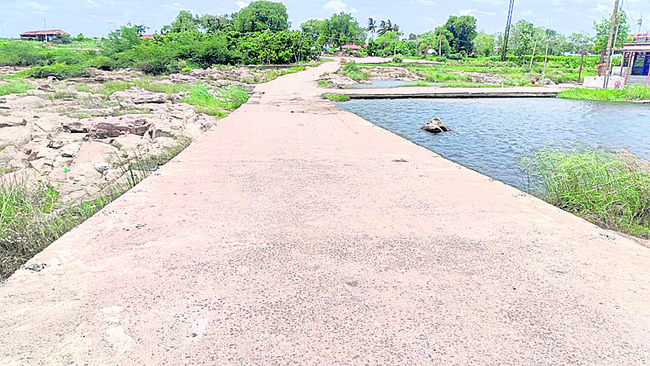 లోలెవల్ కష్టాలు తీరేదెప్పుడో?1