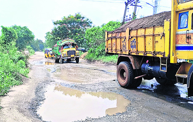 బాసలు చేశారు... బాటలు మరిచారు! 3